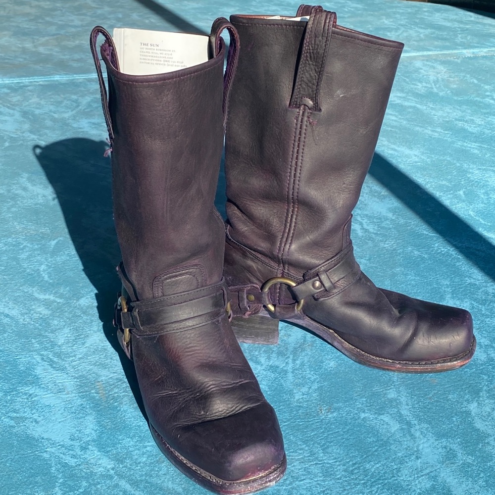 Custom-Dyed Purple Frye 12R Harness boots